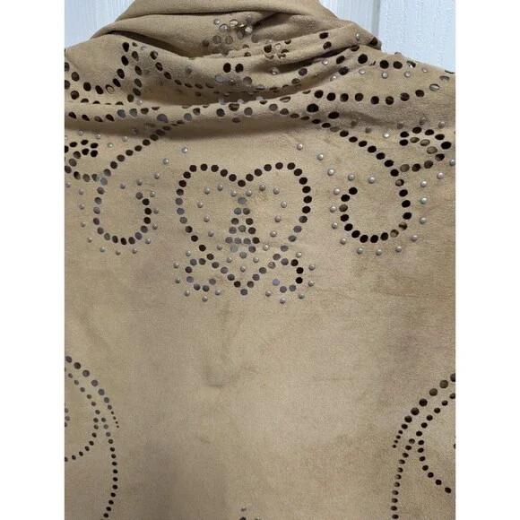 Curations Caravan Tan Faux Suede Laser Cut Fringe Wrap Shawl Studded Boho OS - Picture 13 of 16